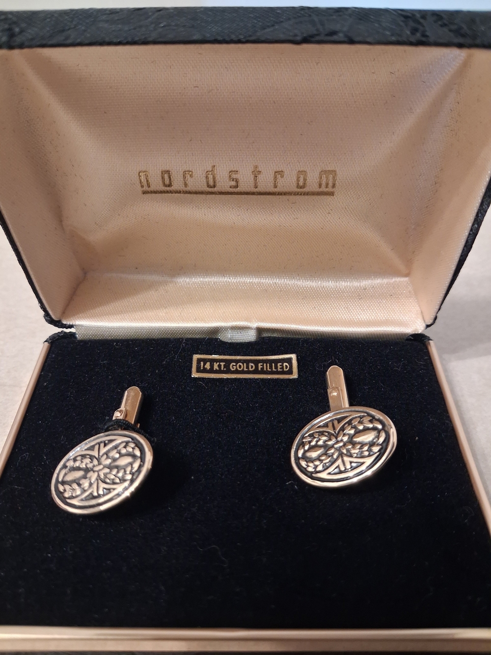 Nordstrom Gold Floral Round Cufflinks